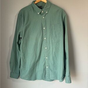 Men's Green Chambray Button-Down Shirt